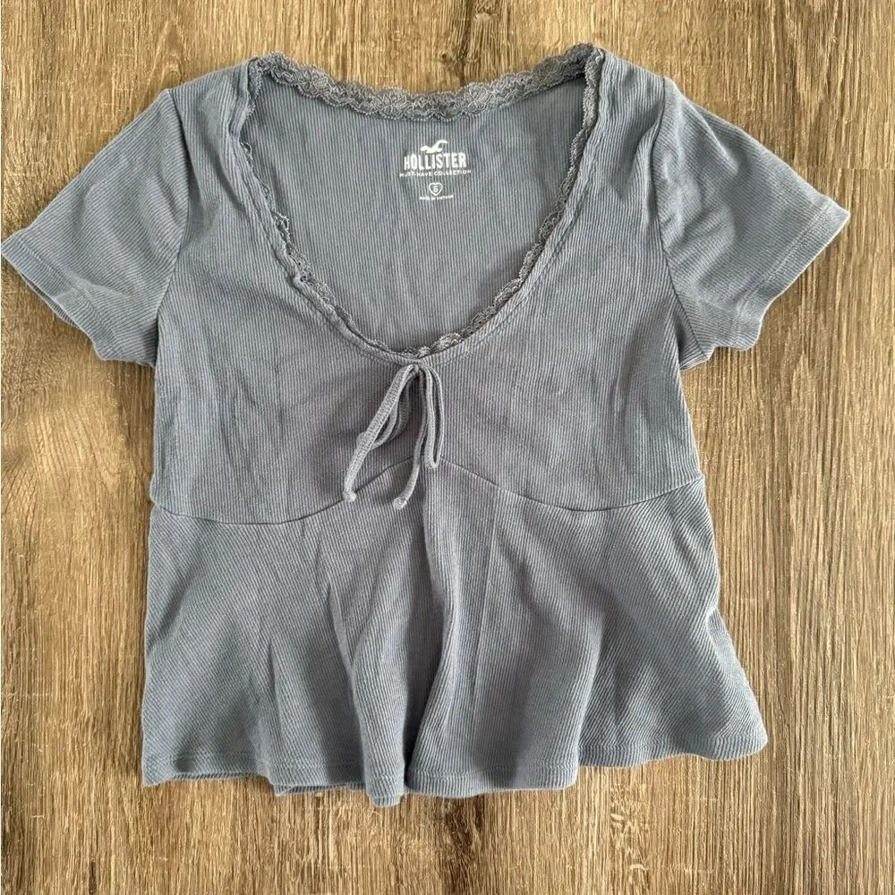 Hollister Baby Tee